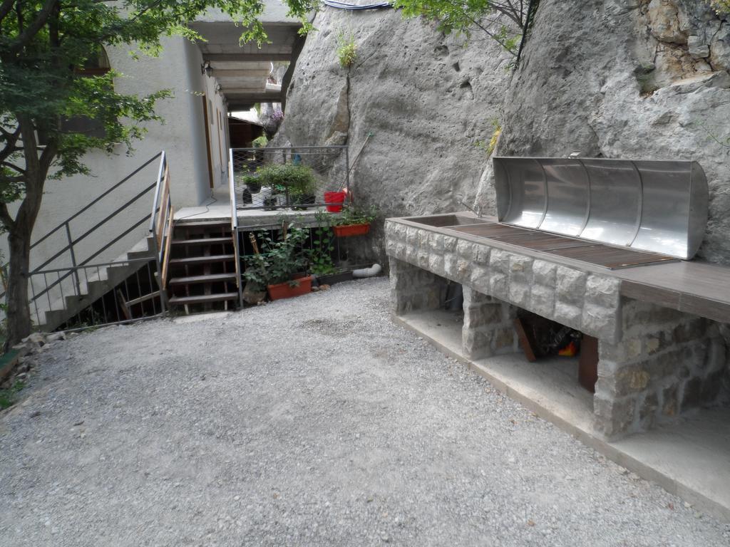 Petrovac Pataki Guesthouse מראה חיצוני תמונה