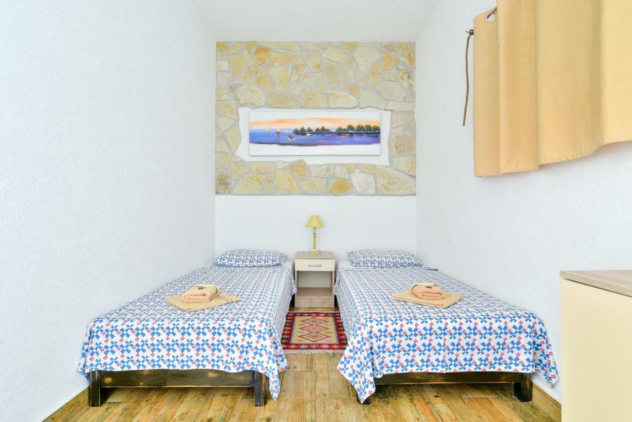 Petrovac Pataki Guesthouse מראה חיצוני תמונה