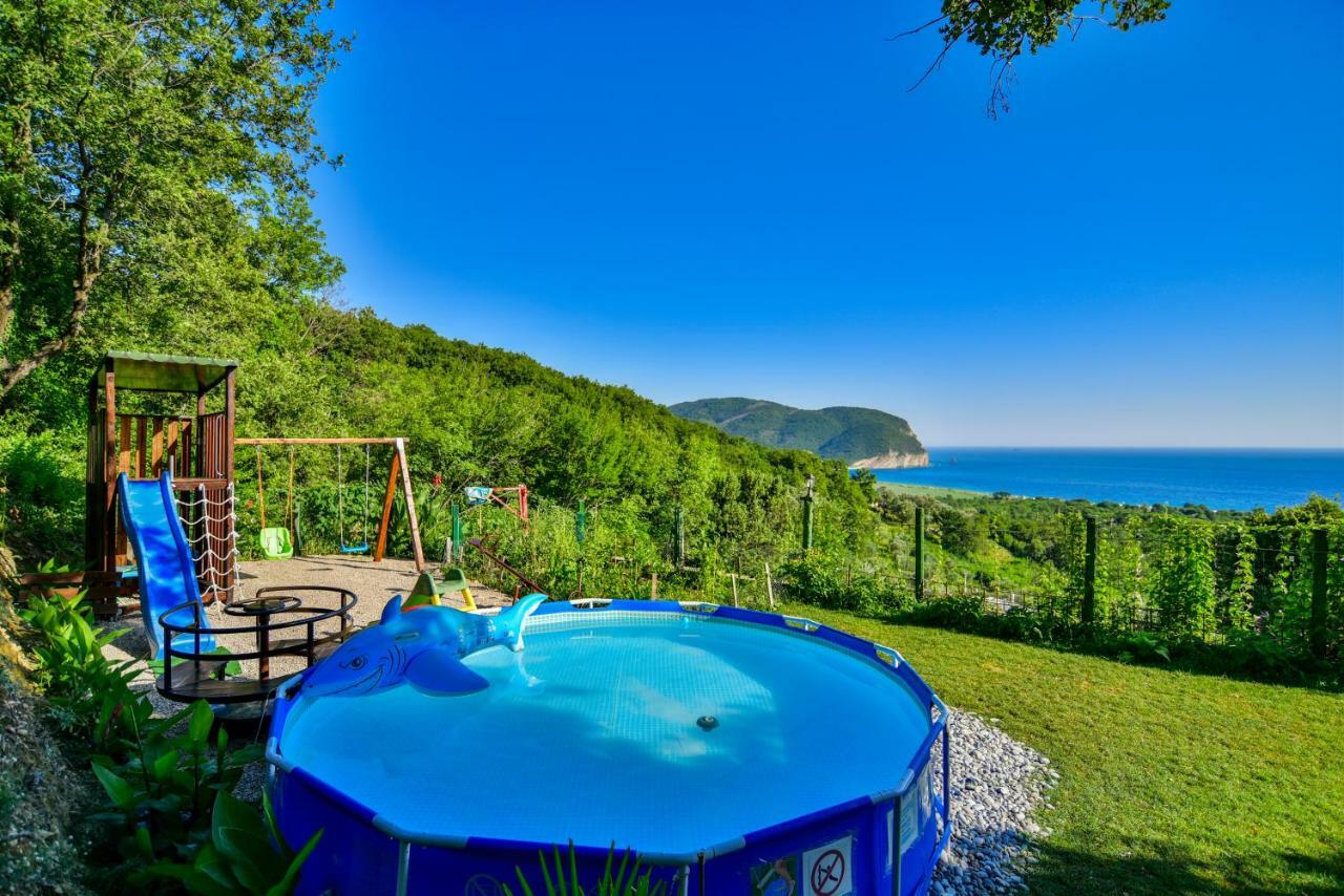 Petrovac Pataki Guesthouse מראה חיצוני תמונה