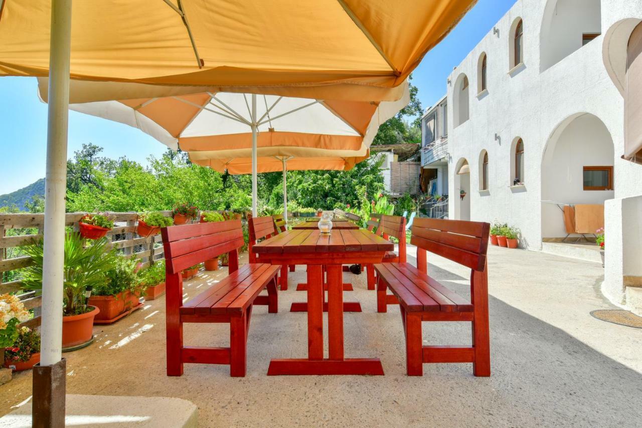 Petrovac Pataki Guesthouse מראה חיצוני תמונה