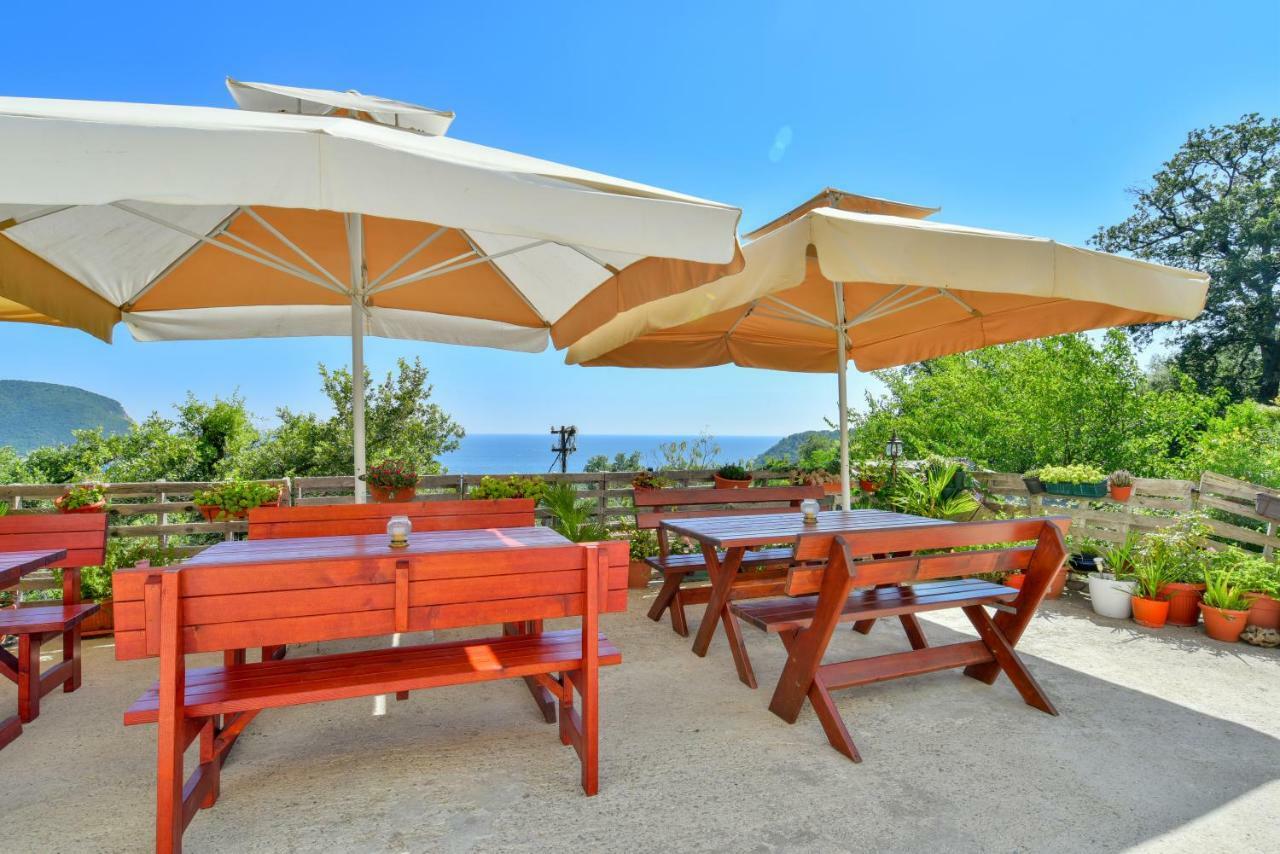 Petrovac Pataki Guesthouse מראה חיצוני תמונה